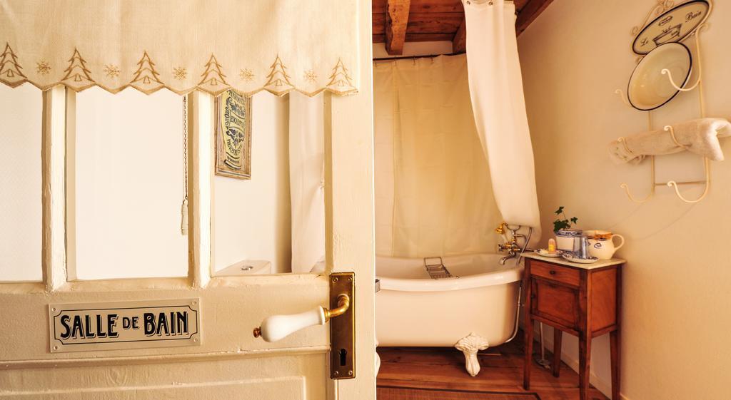 Les Petites Vosges Bed & Breakfast Bagnères-de-Bigorre Rom bilde