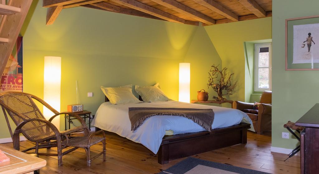 Les Petites Vosges Bed & Breakfast Bagnères-de-Bigorre Rom bilde